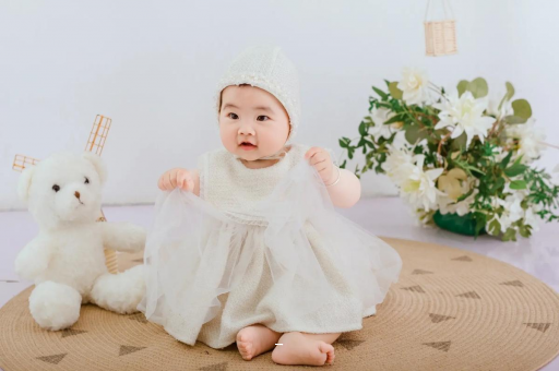 云梦宝宝几个月抬头